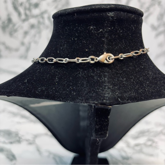 Elegant Silver Rose Necklace Y2K - Picture 5 of 7